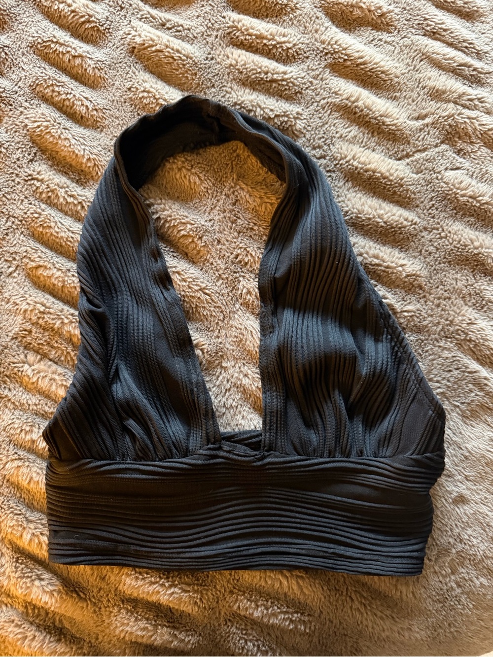 SHEIN Black Ribbed Halter Crop Bralette